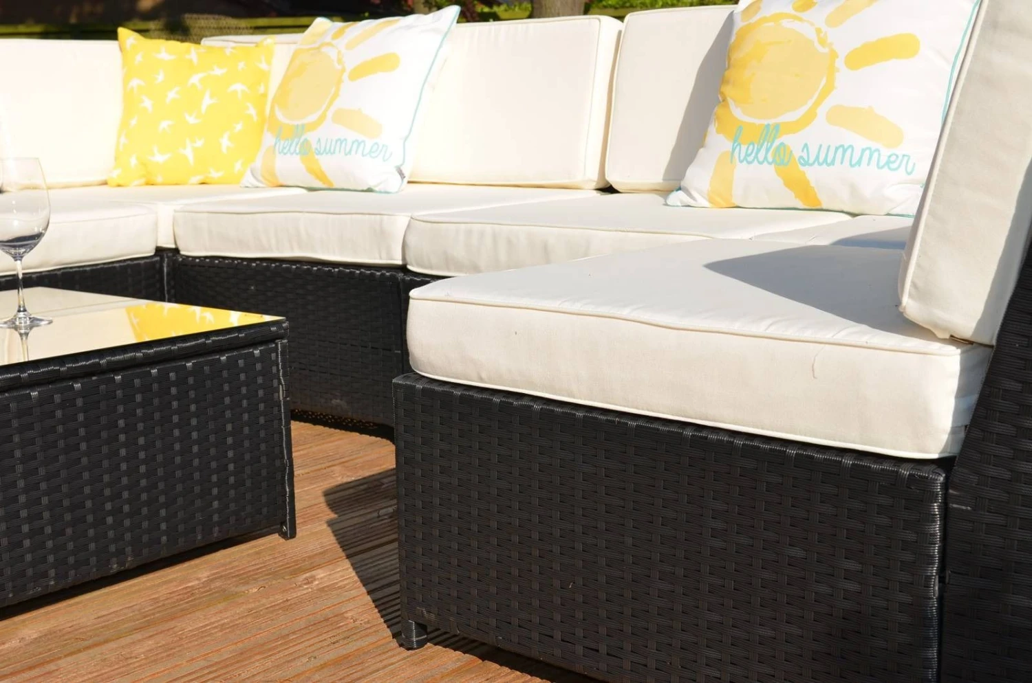 LaManga 7 Seater Garden Rattan Corner Sofa Set With Table Brown 7 LaManga 7 Seater Garden Rattan Corner Sofa Set With Table Brown - Image 5